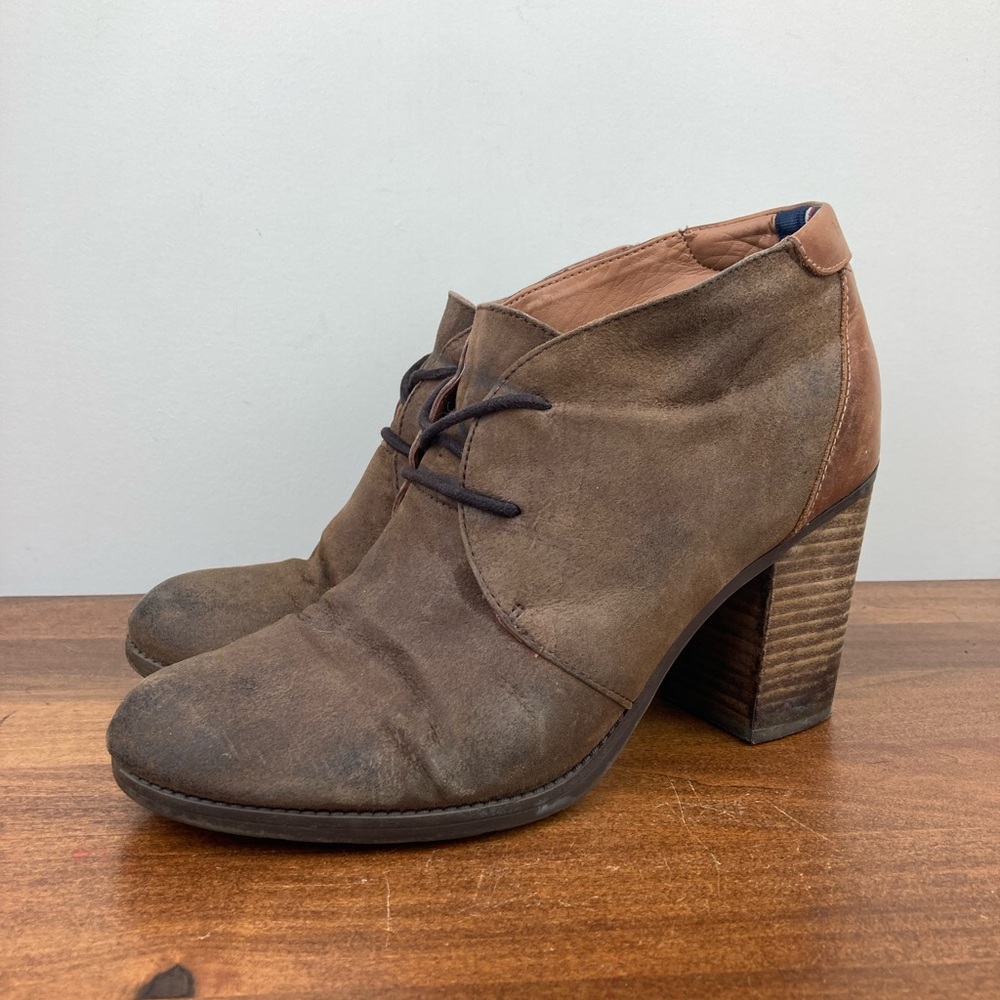 Tommy Hilfiger Duff Chukka Bootie Brown Lace Up Ankle Heeled Boots Women’s 10M.